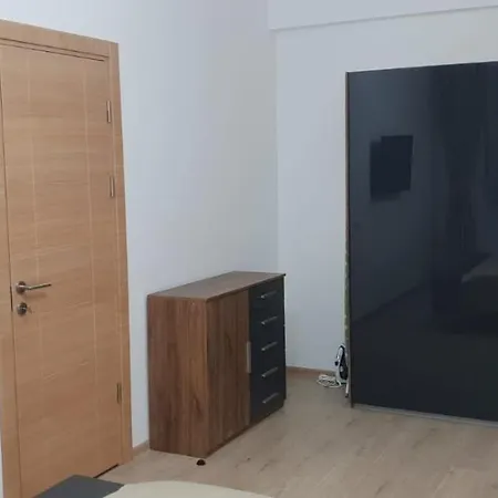 Апартаменты Laura Solid House